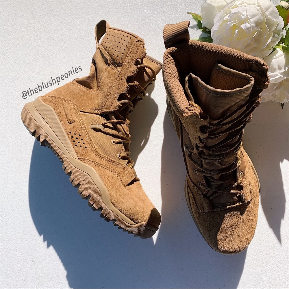 Nike SFB Field Hiking Boots